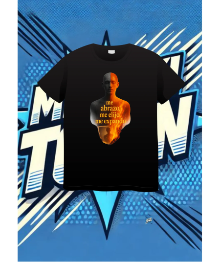 Camiseta Negra Me Abrazo Me Elijo Me Expando | camiseta anime